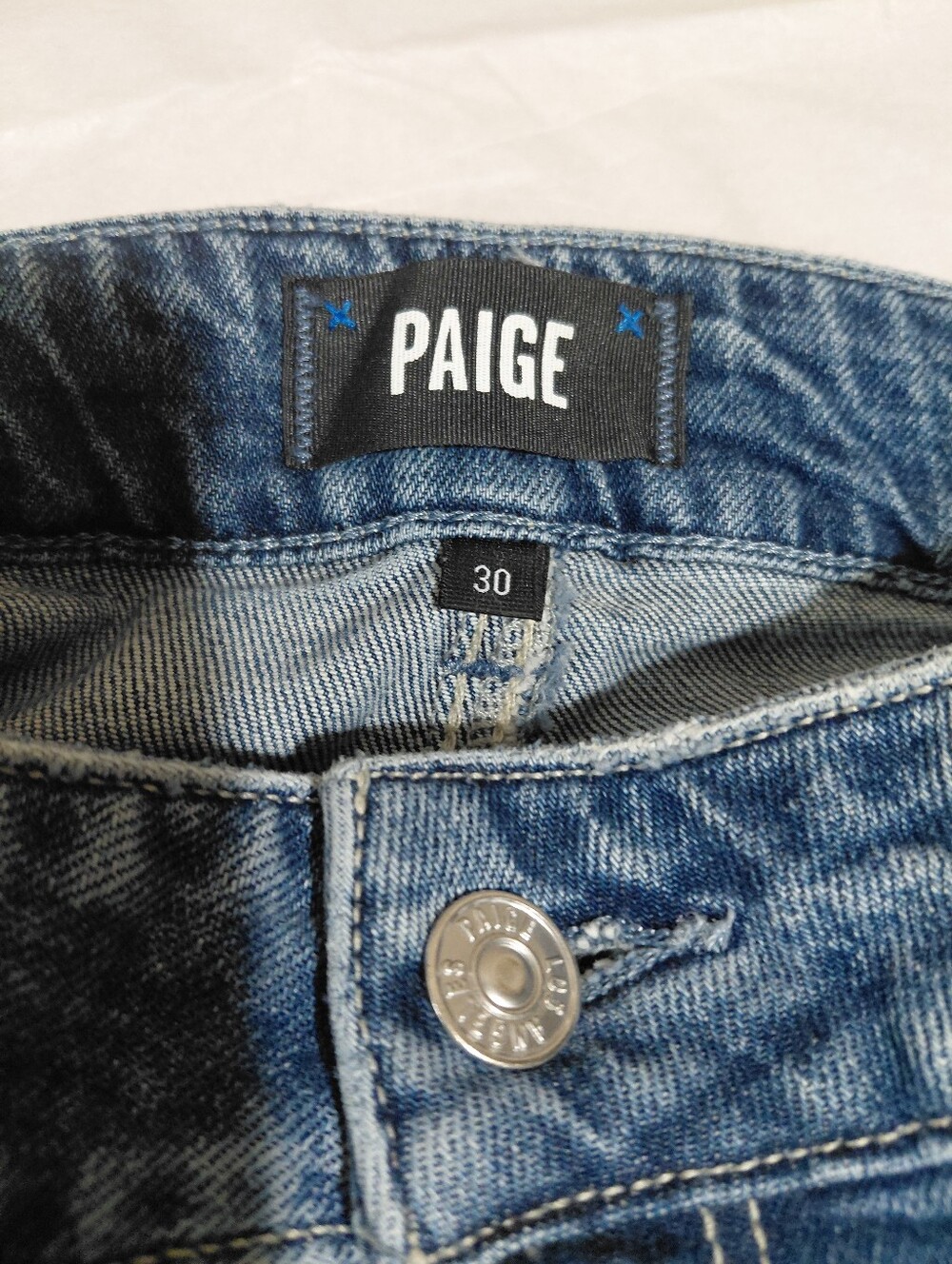 PAIGE Size 30 Petite Sasha Ankle Cuffed EUC - Picture 3 of 12